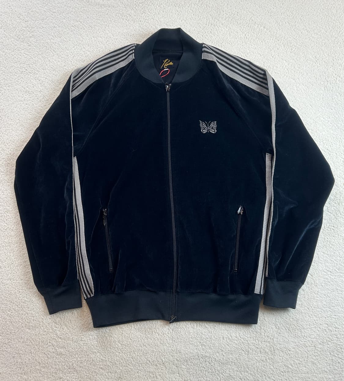 니들스 벨벳 트랙탑 상품이미지1