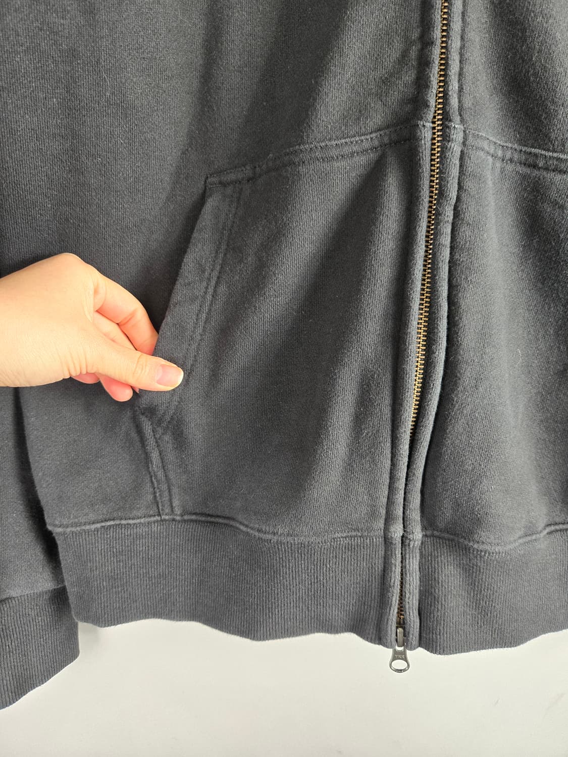 [무료배송]마크곤잘레스 M 남성 오버핏 후드 집업 블랙 상품이미지5