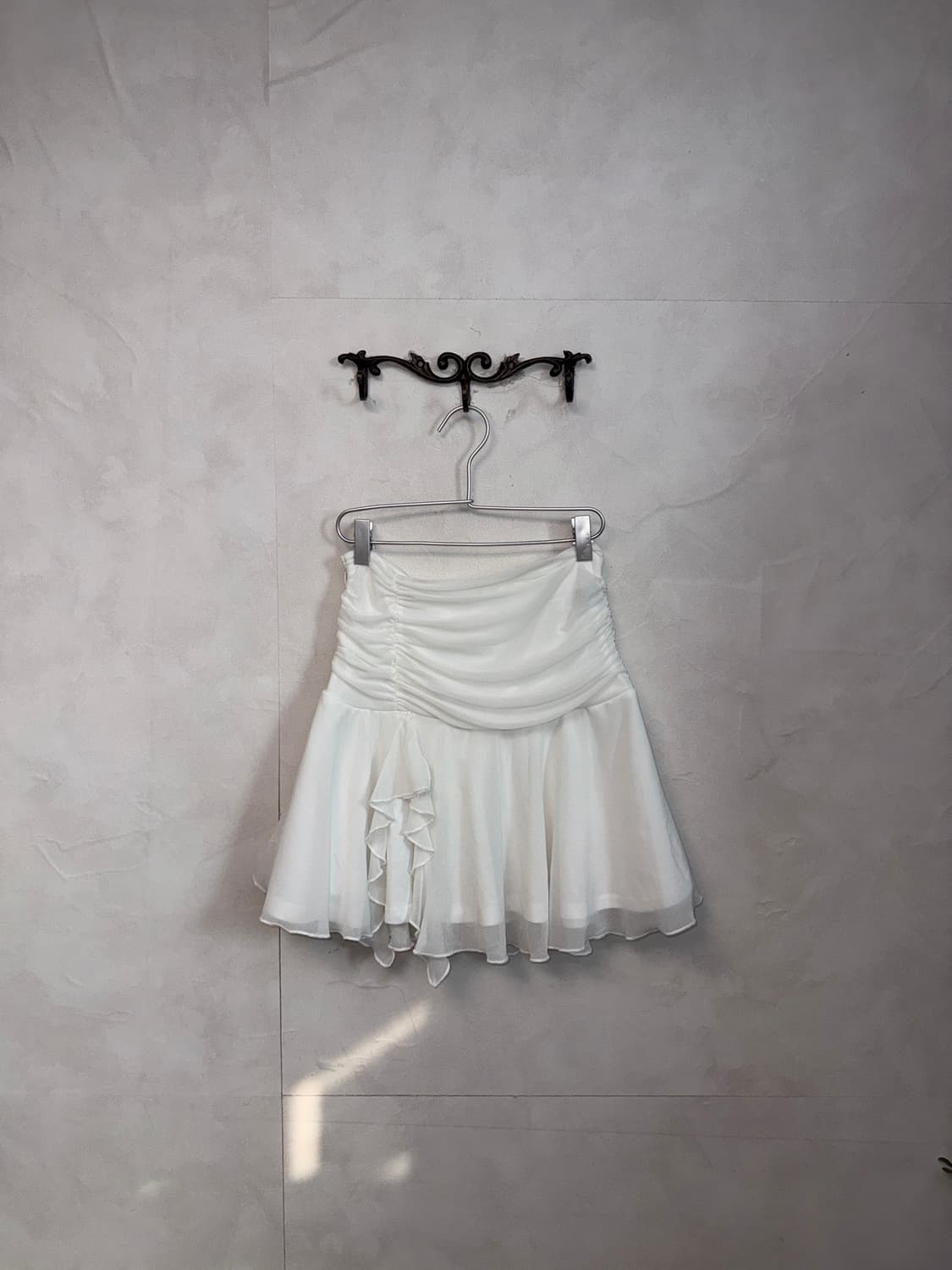 White shirring ruffle chiffon skirt 상품이미지1