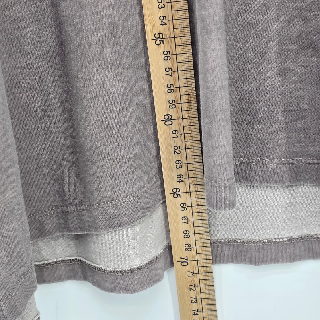 스컬 자수  톤다운 베이지 롱슬리브 상품이미지9