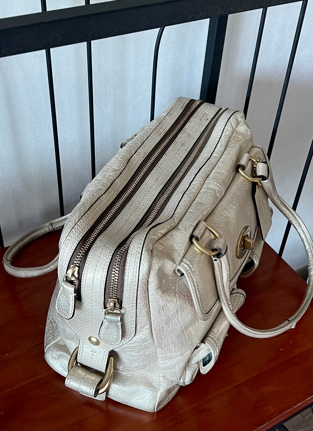 2000s coach 코치 리미티드 에디션 실버골드 턴락 사첼백 토트백 상품이미지7