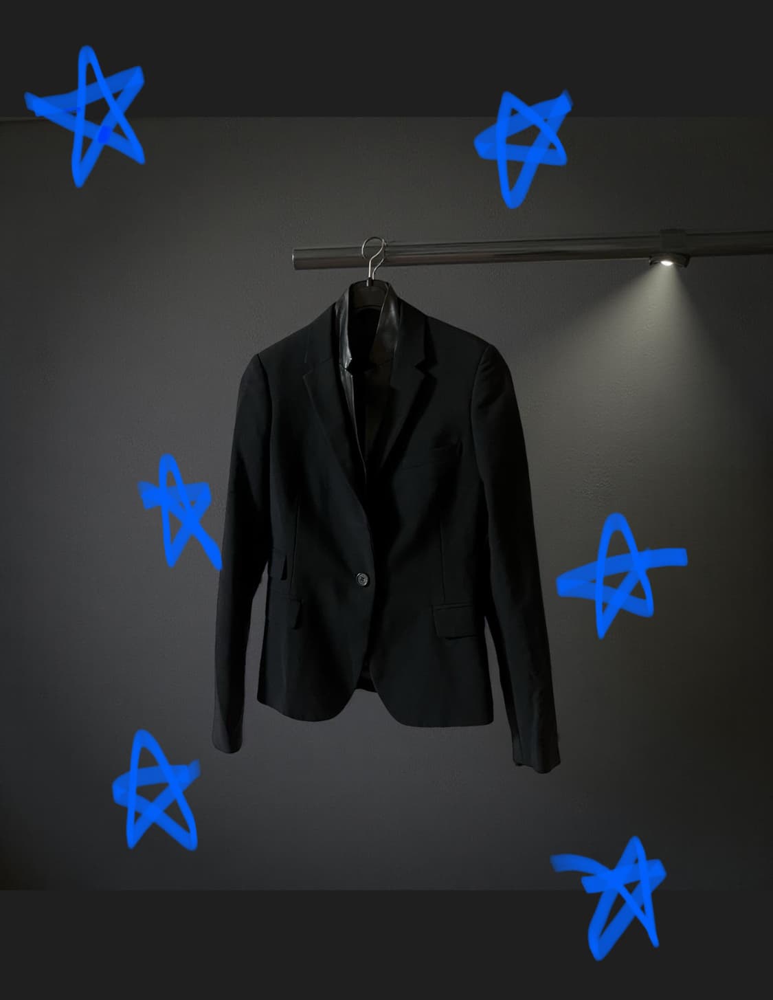 𝙽𝚎𝚒𝚕 𝚋𝚊𝚛𝚛𝚎𝚝𝚃 닐바렛 블랙 자켓 상품이미지1