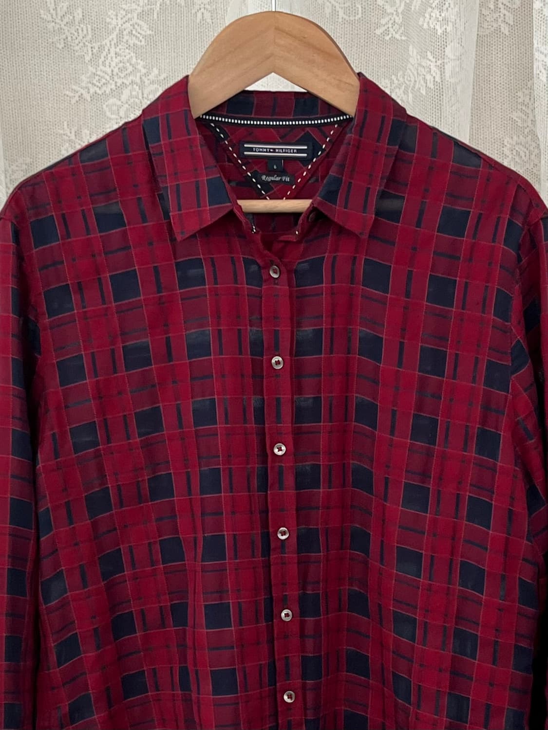 M) 타미힐피거 여성 레귤러핏 체크 셔츠 와인 상품이미지3