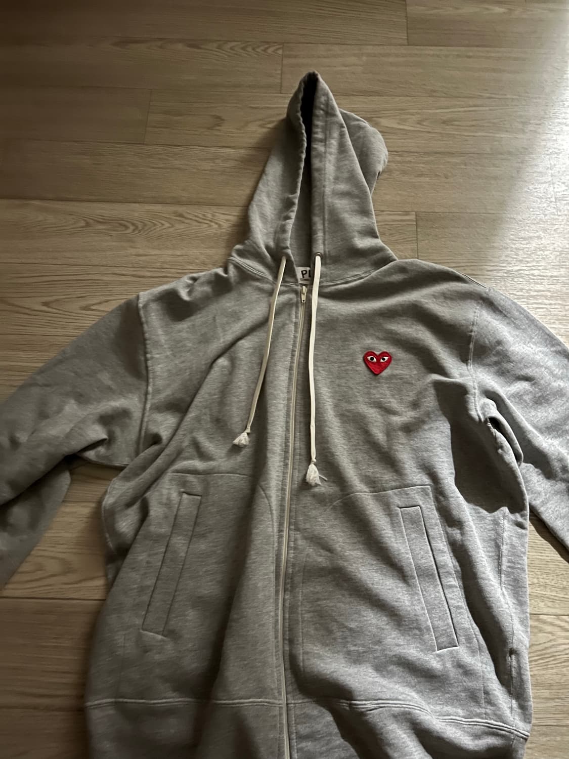 꼼데가르송 집업 상품이미지1