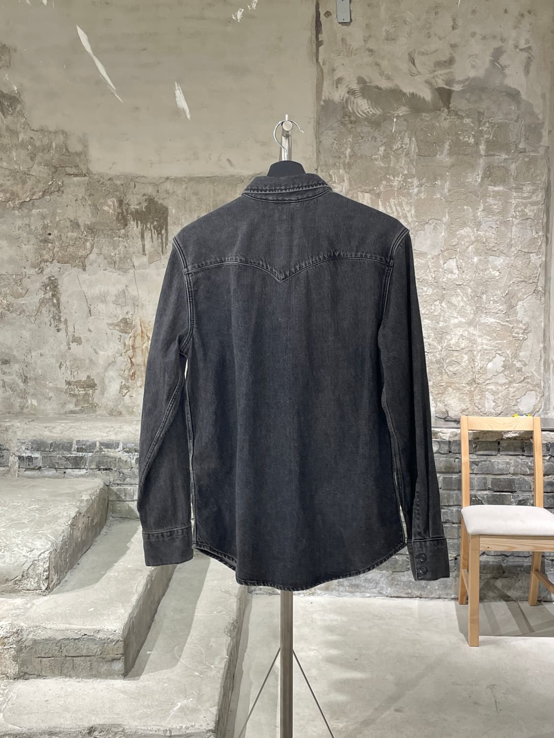 리바이스 레드탭 흑청 스탠다드 웨스턴 데님 셔츠 상품이미지6