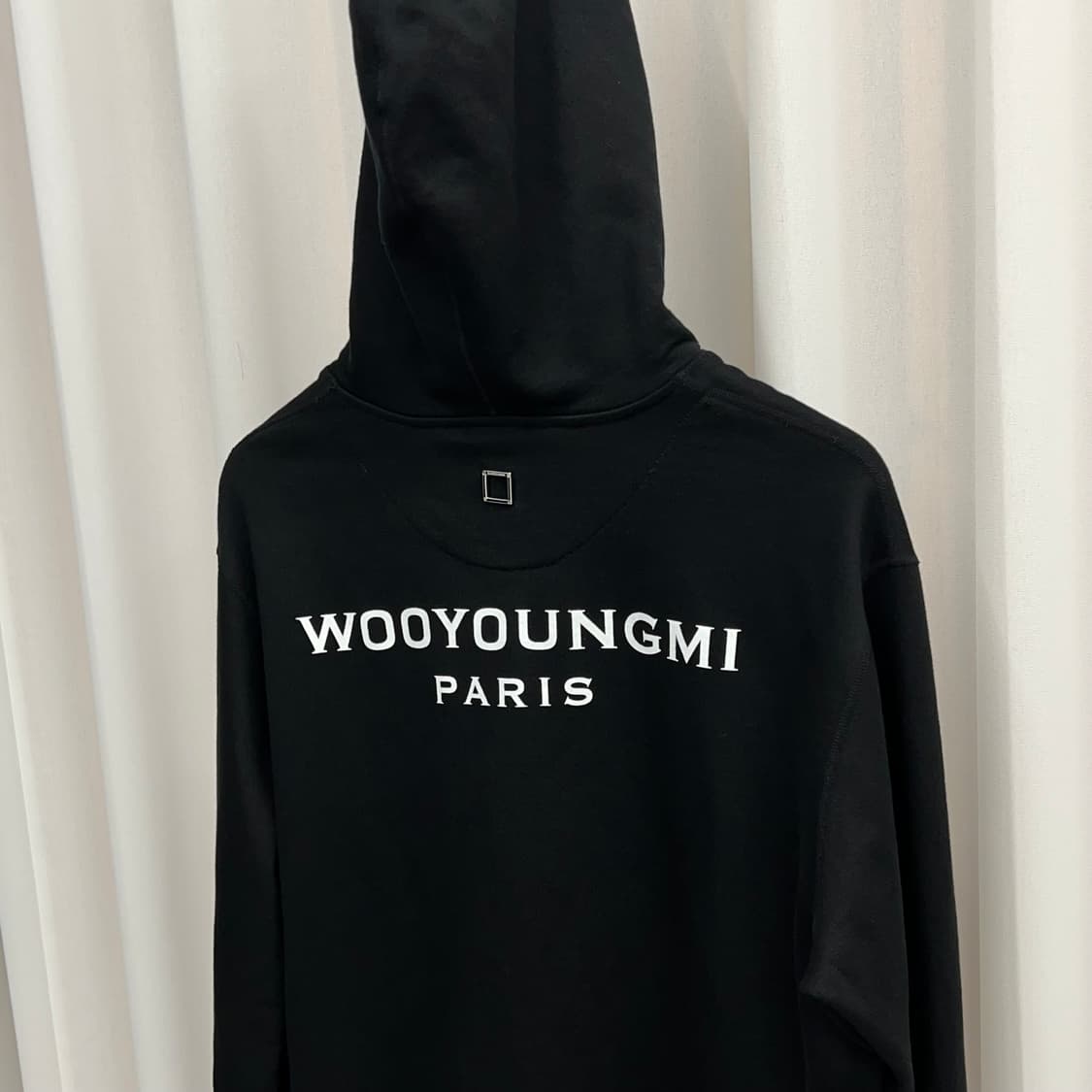 우영미 백로고 후드티 블랙 (44) 상품이미지4