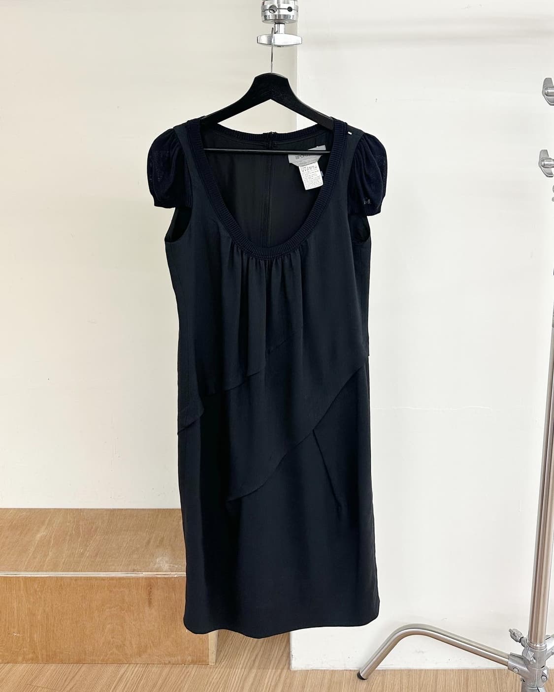 스포츠막스 블랙 핀턱 비스코스 하프 원피스  상품이미지1