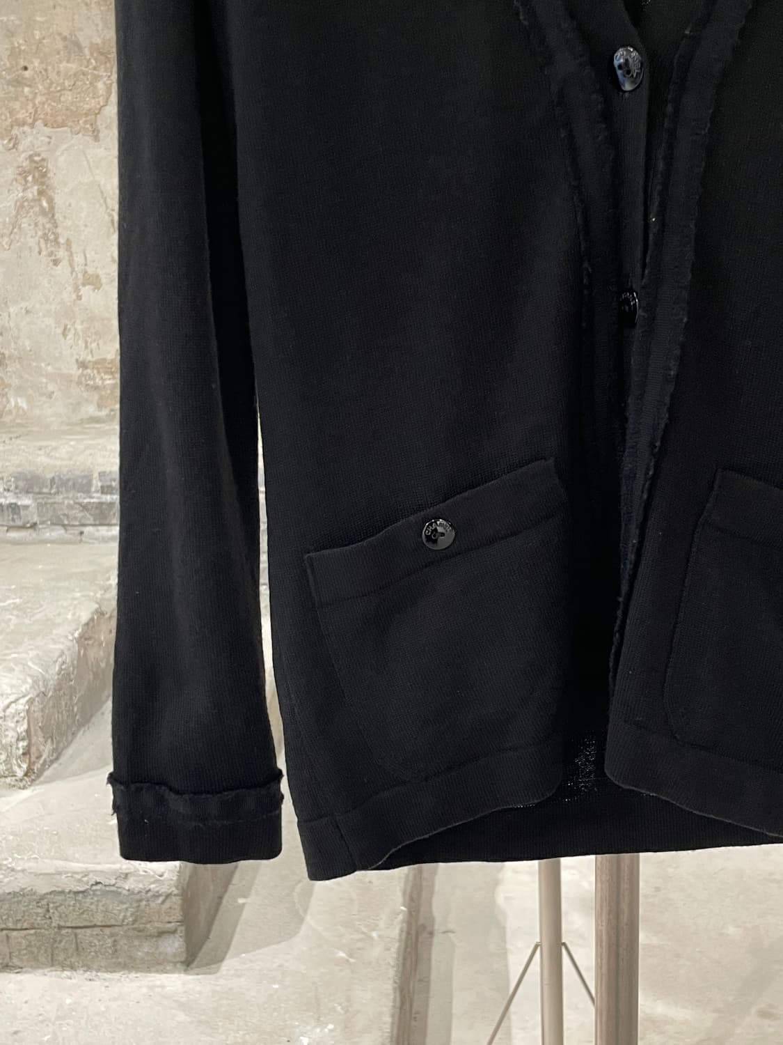 샤넬 유니폼 블랙 패널 울 아칼릭 가디건 상품이미지4