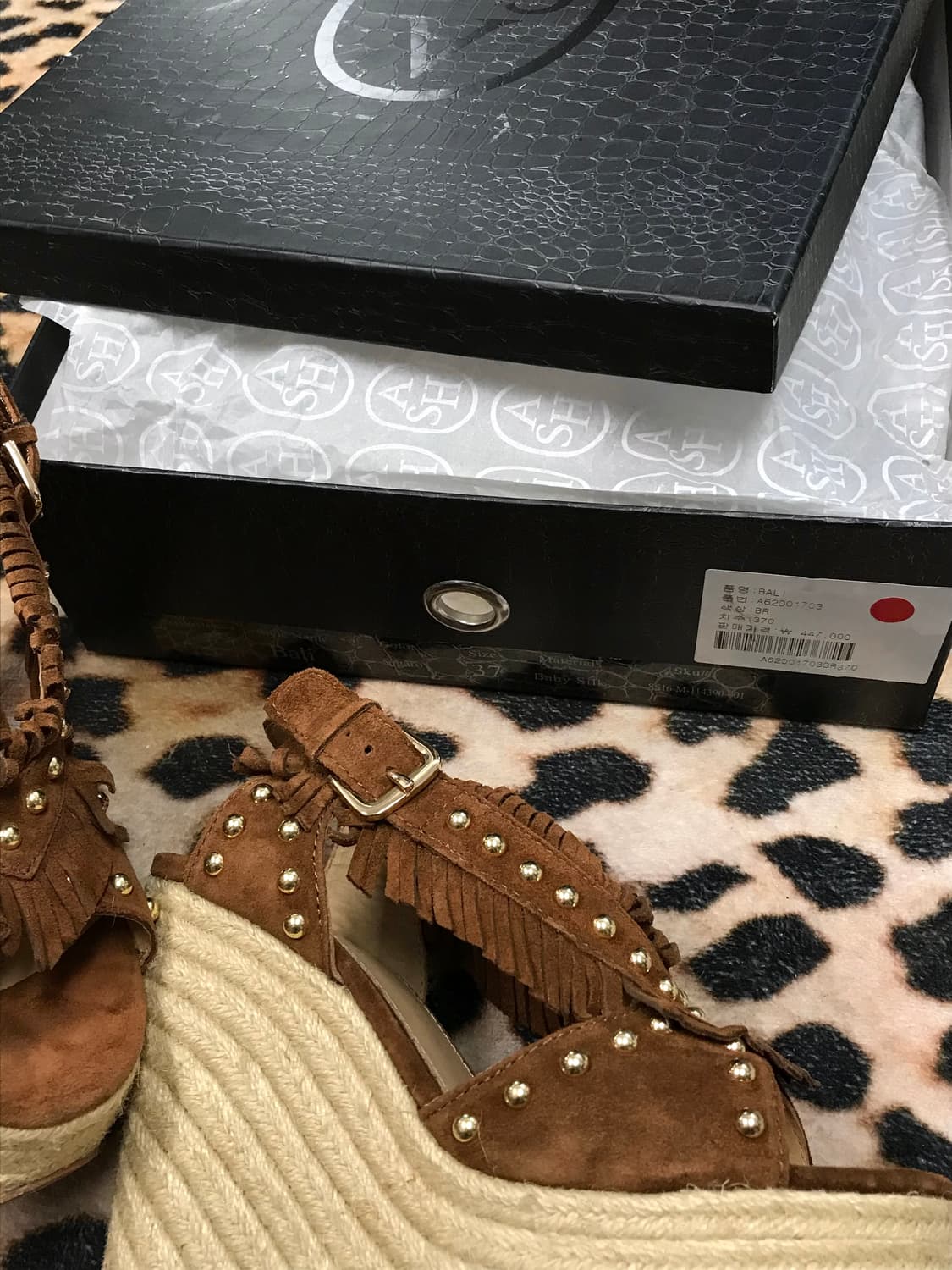 ASH BALI 프린지 골드 스터드 웨지힐 샌들 상품이미지4