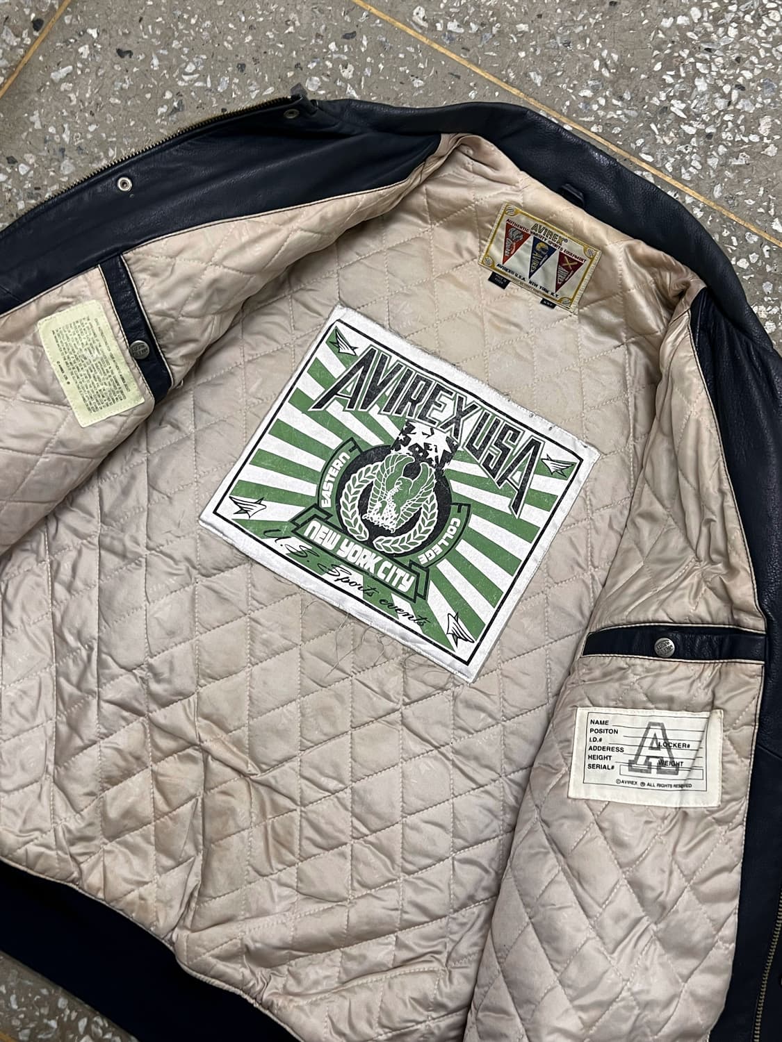 Avirex Wolf Cowhide Varsity Jacket  상품이미지8