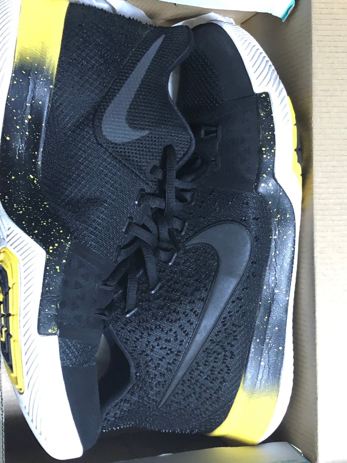 [285] NIke KYIRE 3 'BLACK Yellow' 상품이미지4