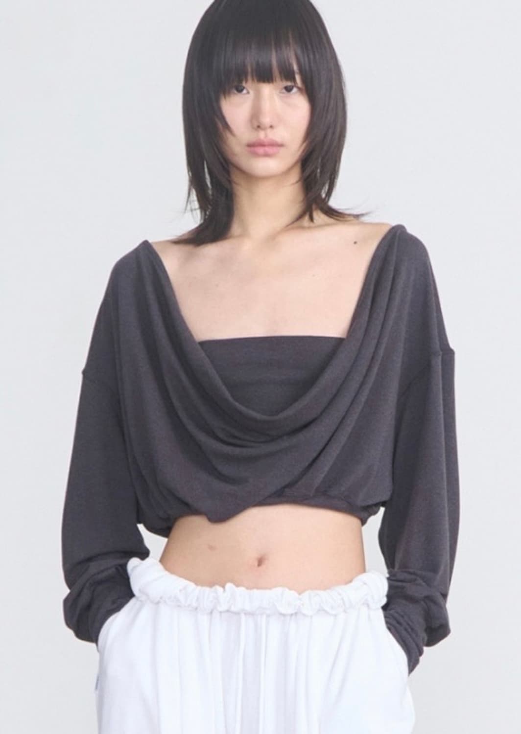 CERRIC Draped Back Top_ Charcoal 상품이미지4