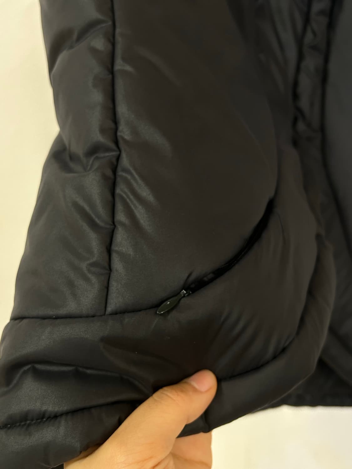 Y-3 블랙 패딩 조끼 S 상품이미지4