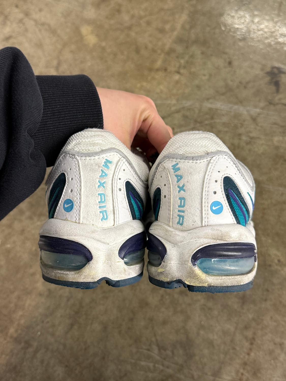 NIKE 나이키 에어 맥스 테일윈드 275 상품이미지9