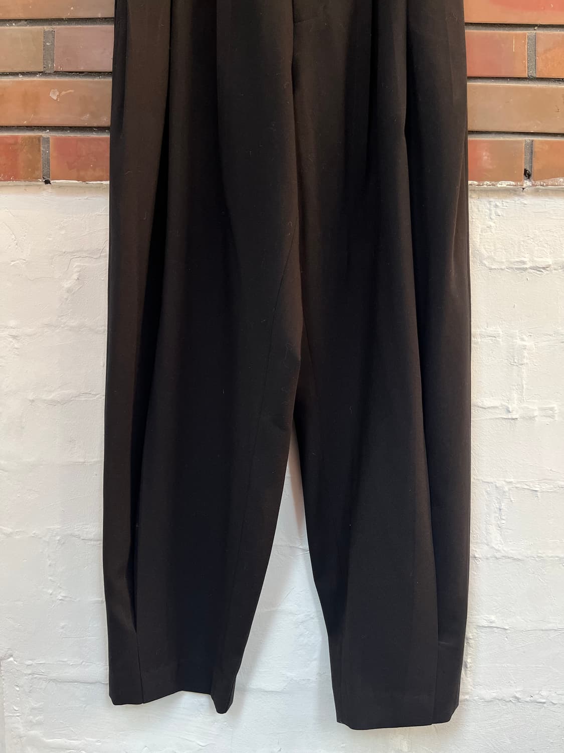 Nonmainstreamer 블랙 배기 핀턱 슬랙스 W32 상품이미지4