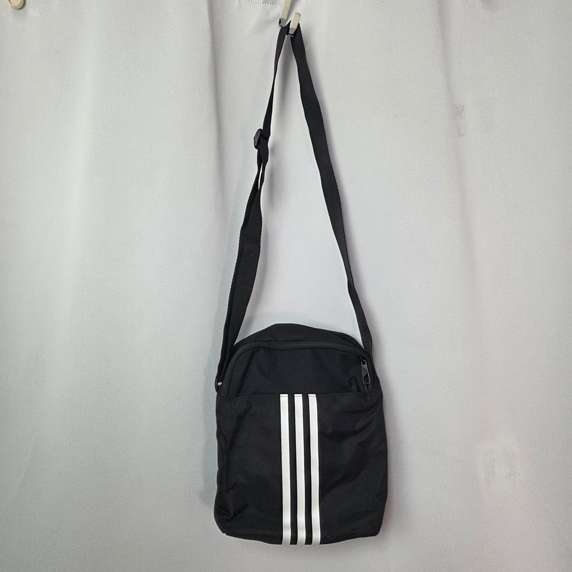 새상품급 아디다스 삼선 오거나이저 크로스백 블랙 상품이미지3