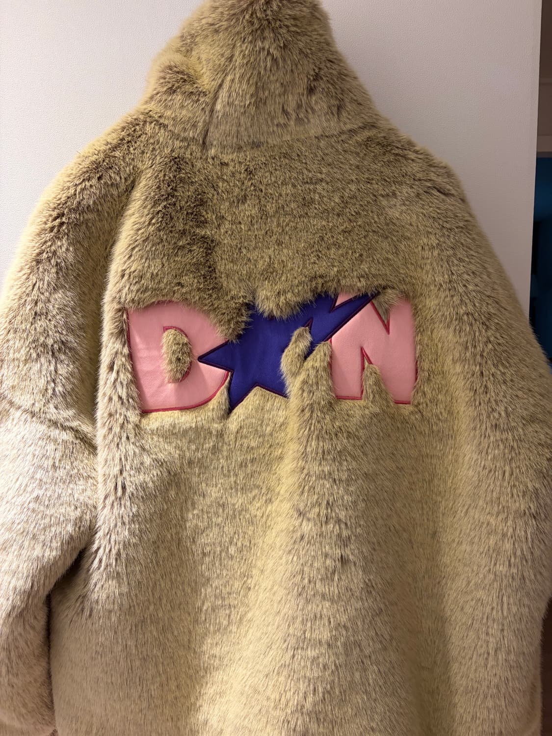 베이프 돈 톨리버 콜라보 퍼자켓 상품이미지2