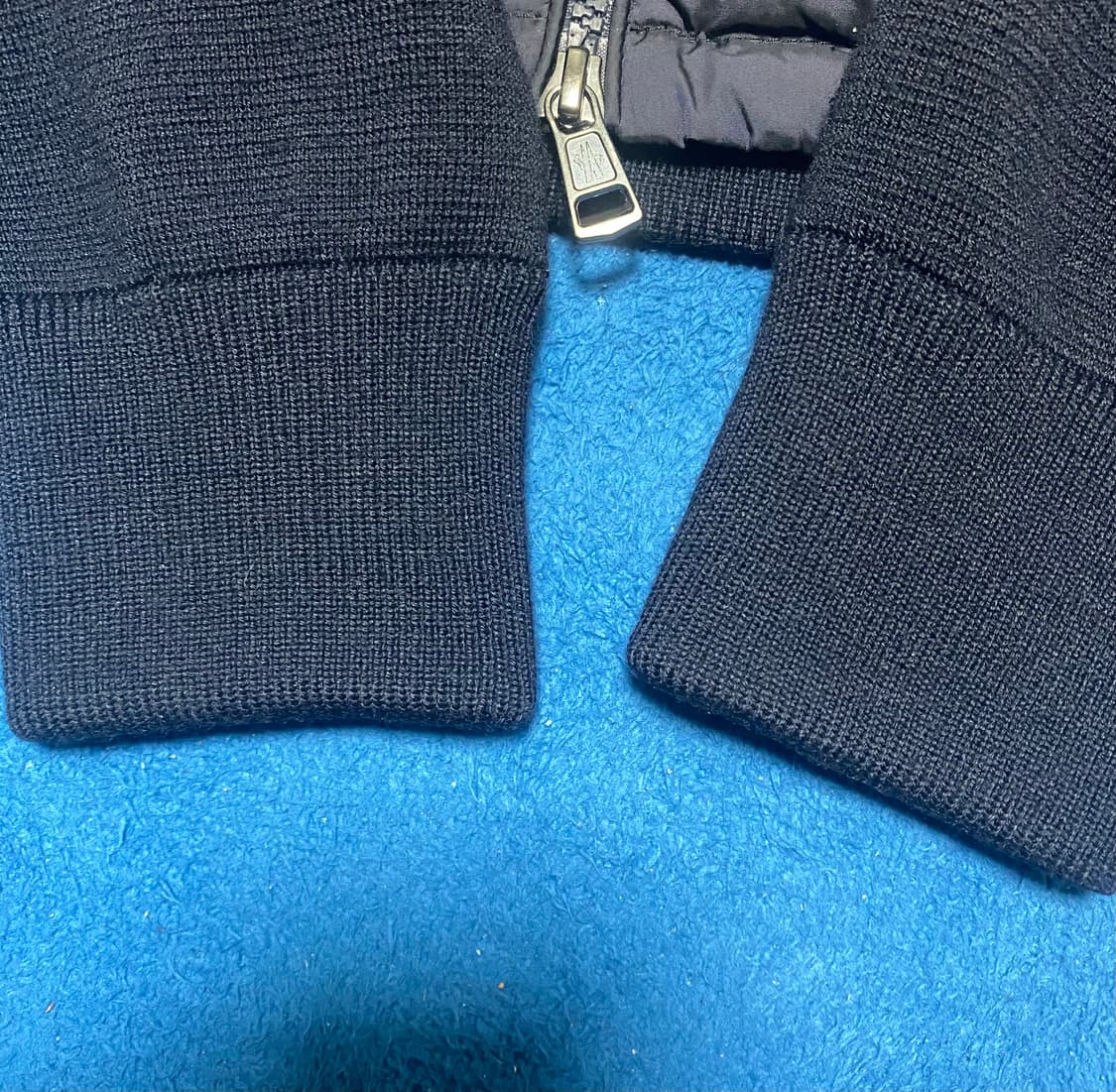 [정품] 새상품급 몽클레어 트리콧 니트패딩 S 상품이미지8