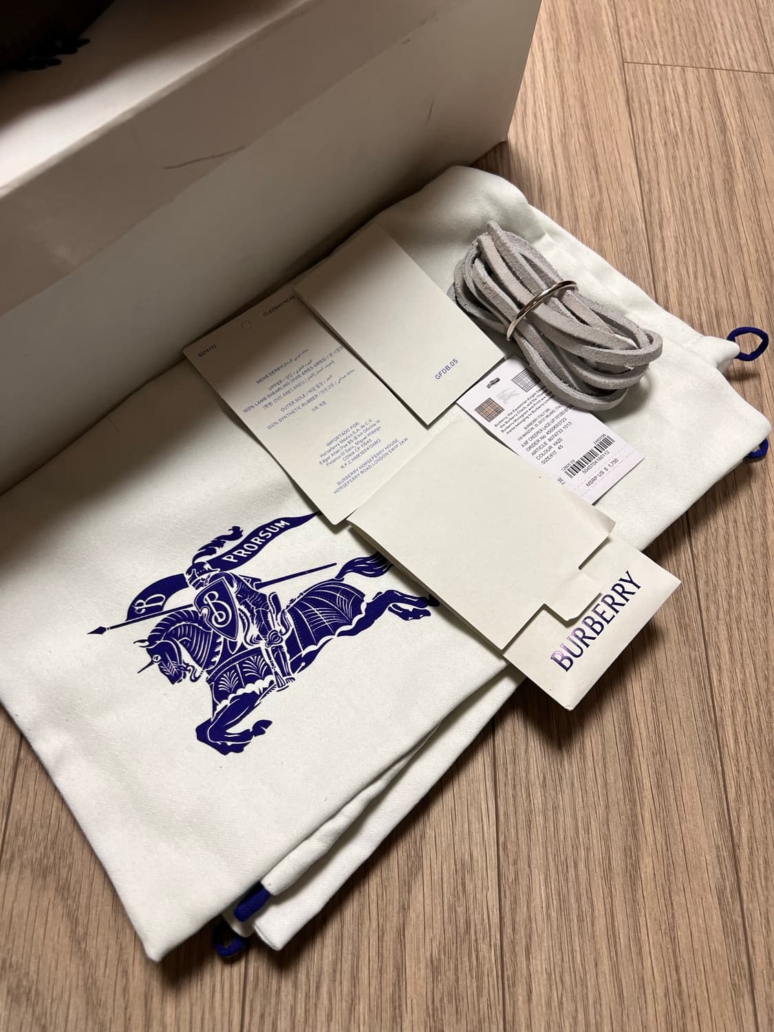 버버리 시어링 크리퍼 핑크45  상품이미지6