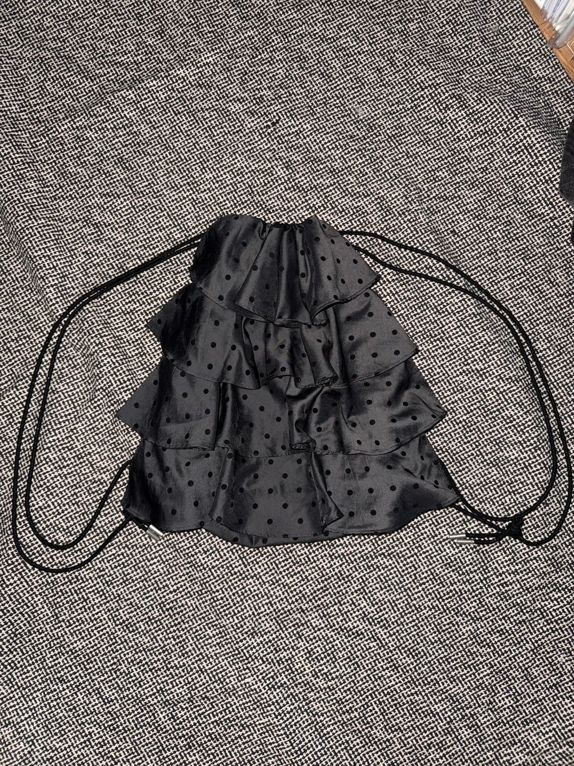 바니쉬먼트 도트패턴 짐색 그레이 상품이미지1