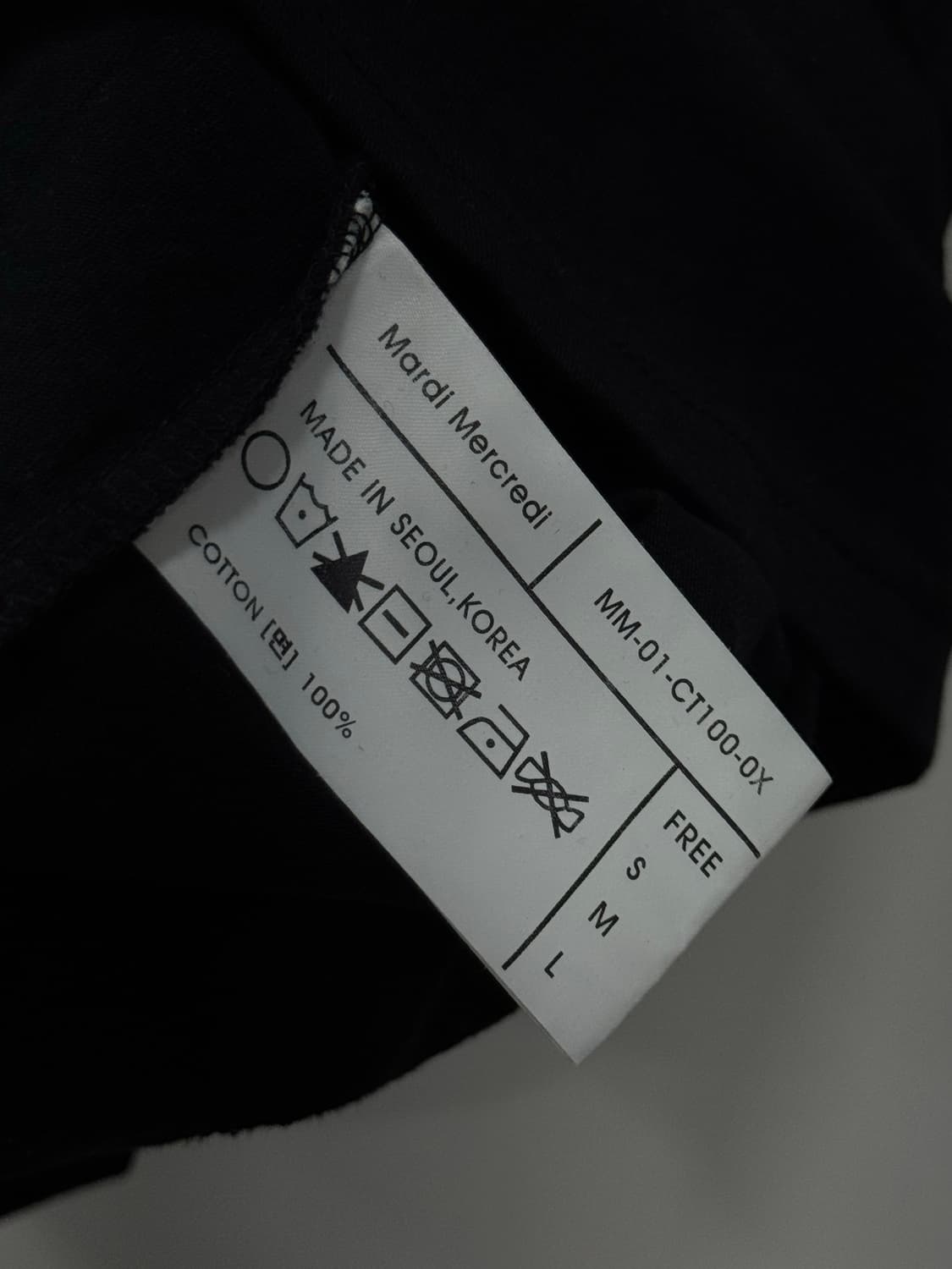 마르디 메크르디 플라워 반팔 블랙 상품이미지4