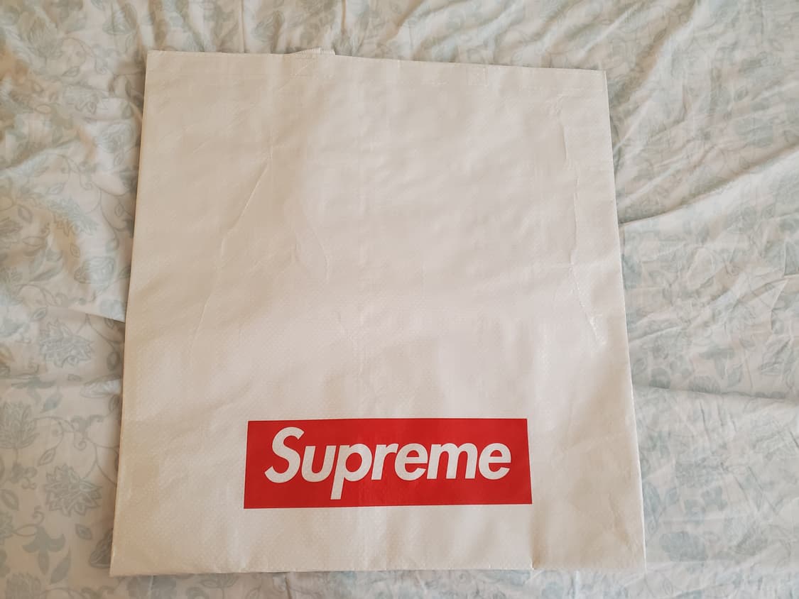 (3000원)슈프림 쇼핑백 팝니다 상품이미지3
