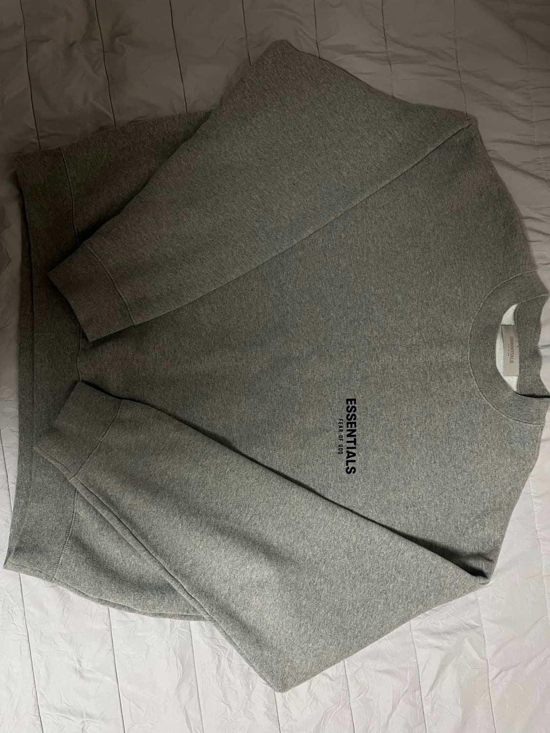 에센셜 더 코어 컬렉션 크루넥 스웨트셔츠 다크 오트밀 상품이미지2