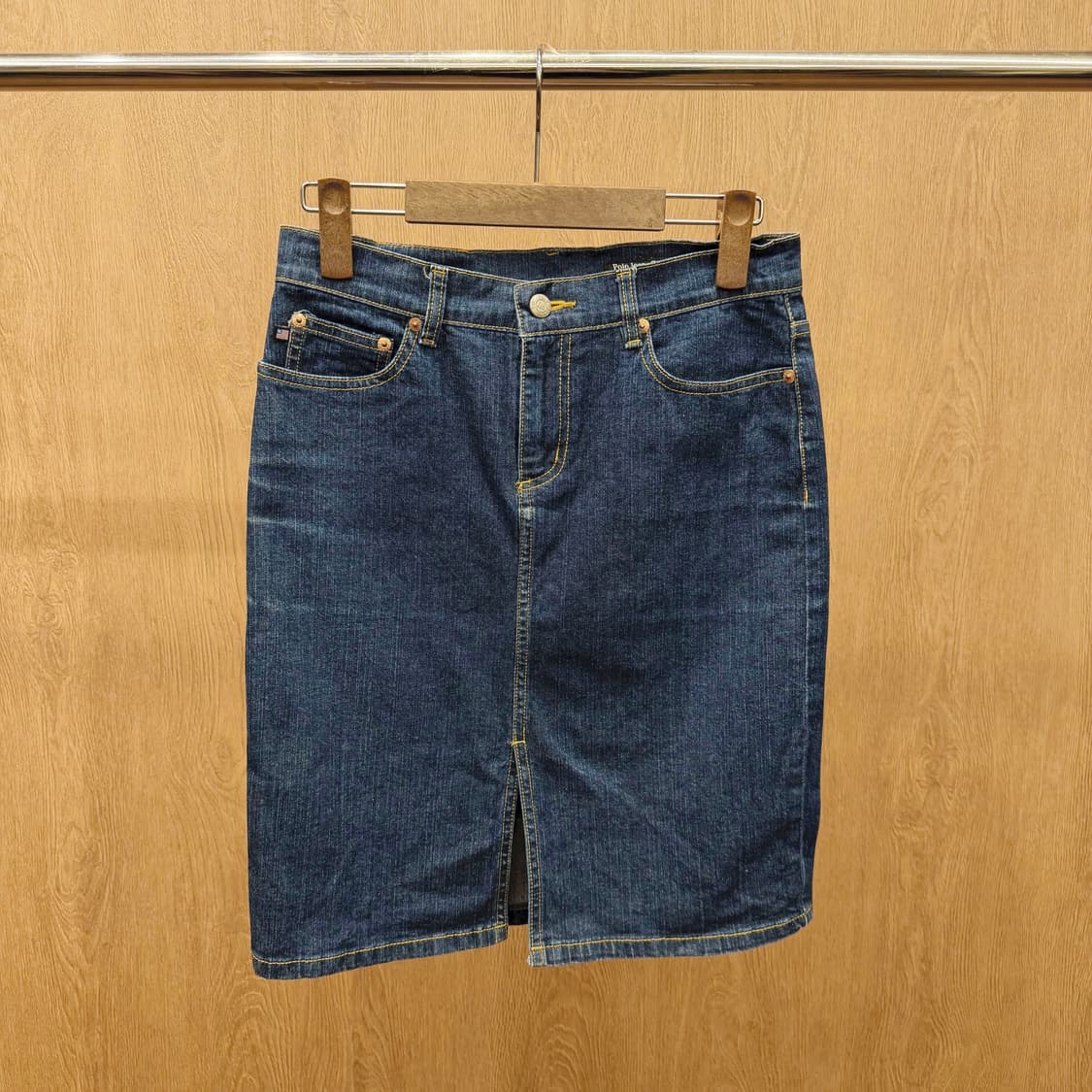 폴로 진스 컴퍼니 데님 미디 스커트 백 포켓 로고 자수 디테일 진청 상품이미지2