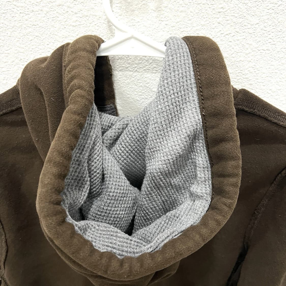 아베크롬비 앤 피치 빈티지 아플리케 로고 머슬 핏 후드 집업 상품이미지6