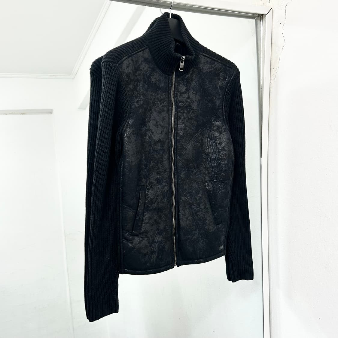 아르마니 익스체인지 스웨이드 텍스처 블랙 프로스트 자켓 상품이미지5