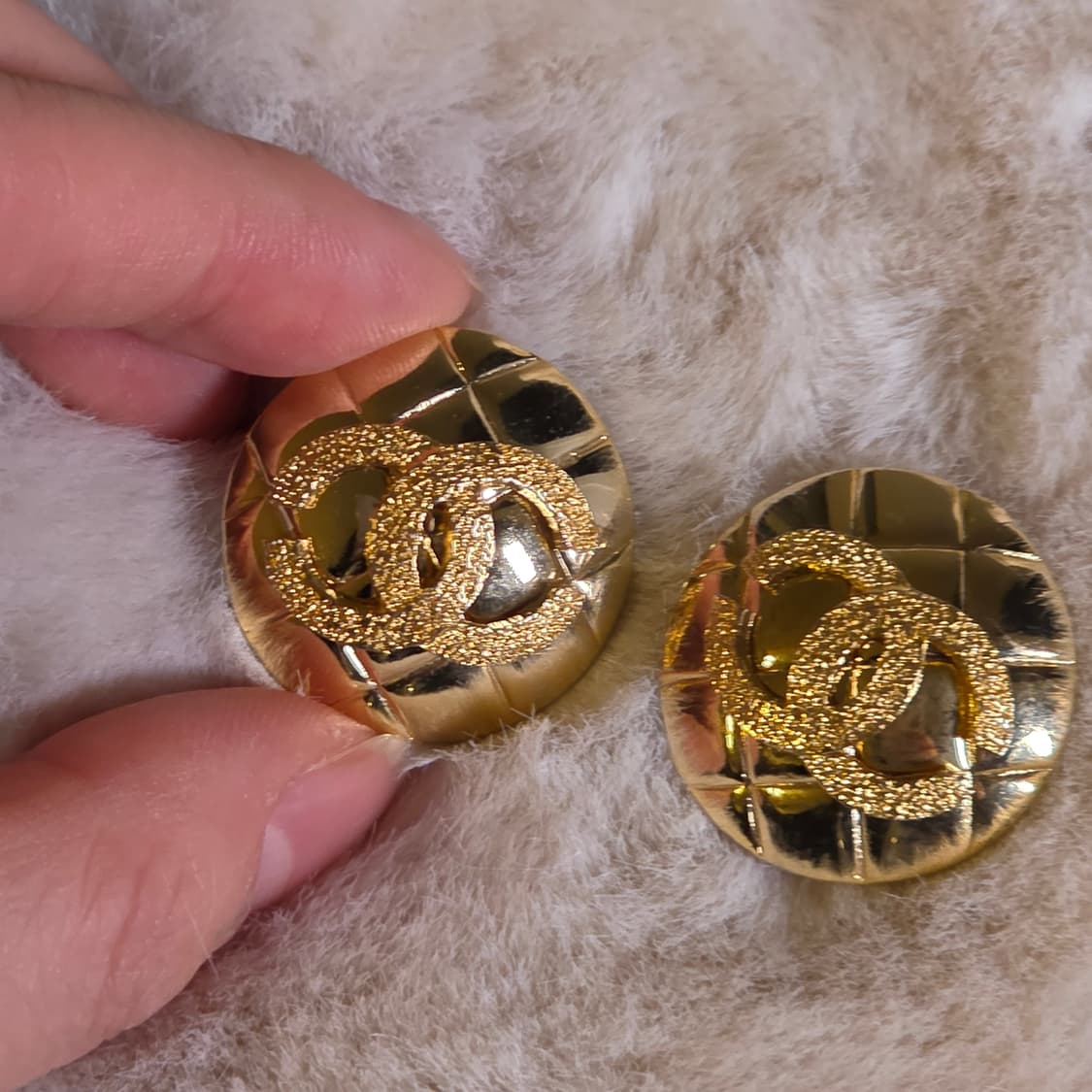 샤넬 금장 마테라쎄 cc 로고 클립온 귀걸이(귀찌) 상품이미지2