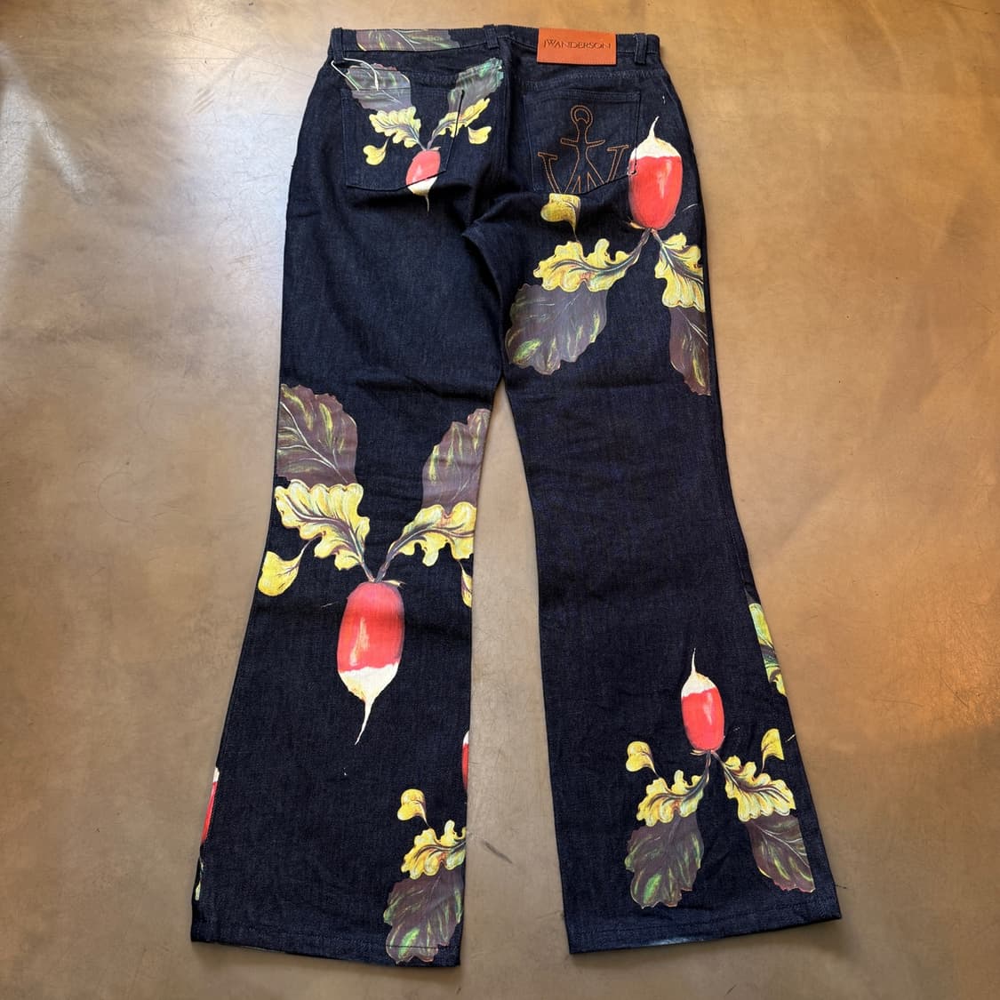 21시즌 JW앤더슨 플레어 부츠컷  상품이미지1