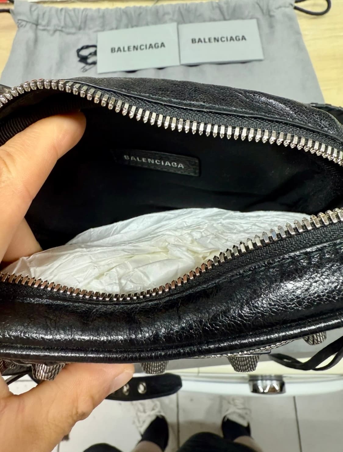 발렌시아가 르 카골 크로스바디백  상품이미지2