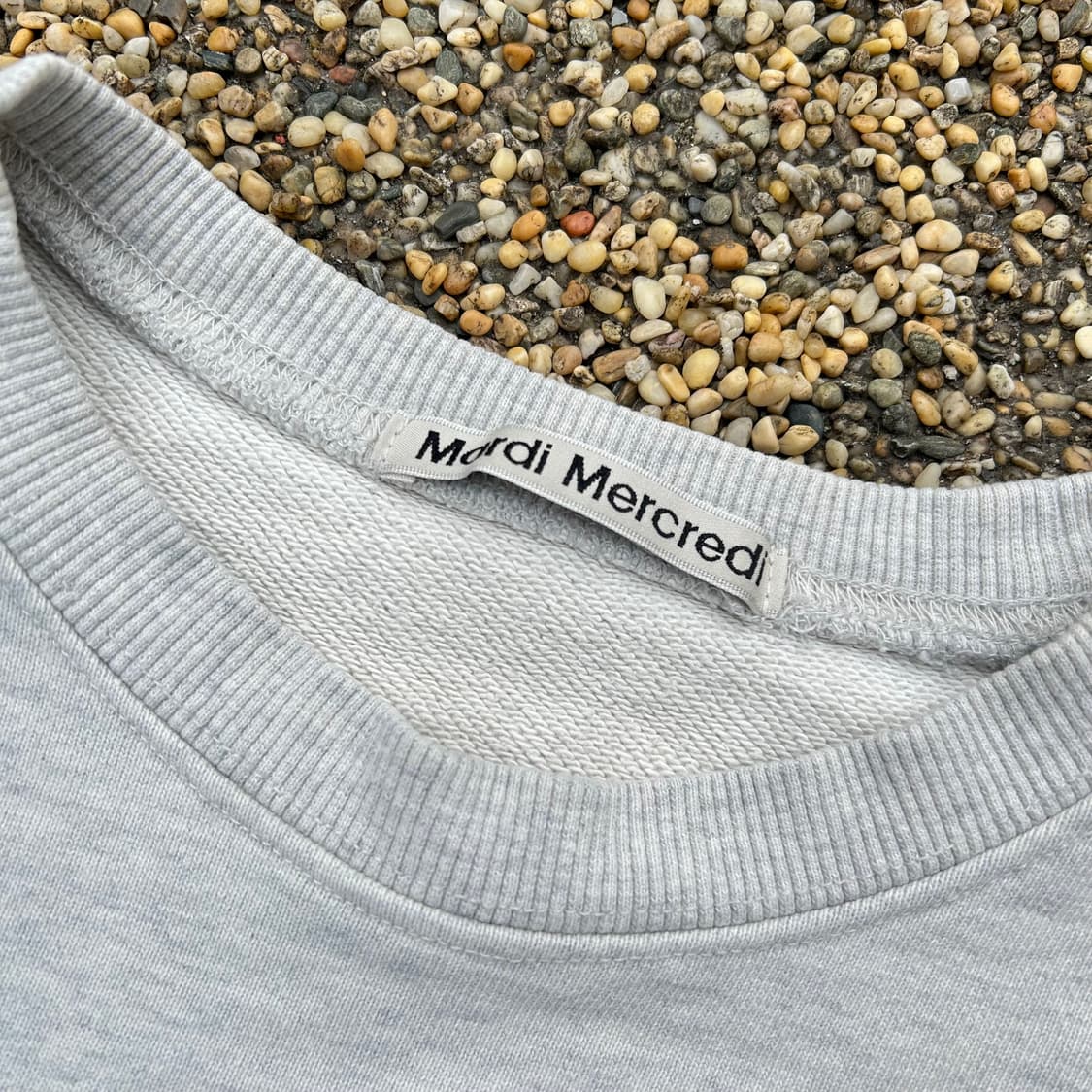 마르디 메크르디 그레이 플라워 맨투맨 상품이미지4