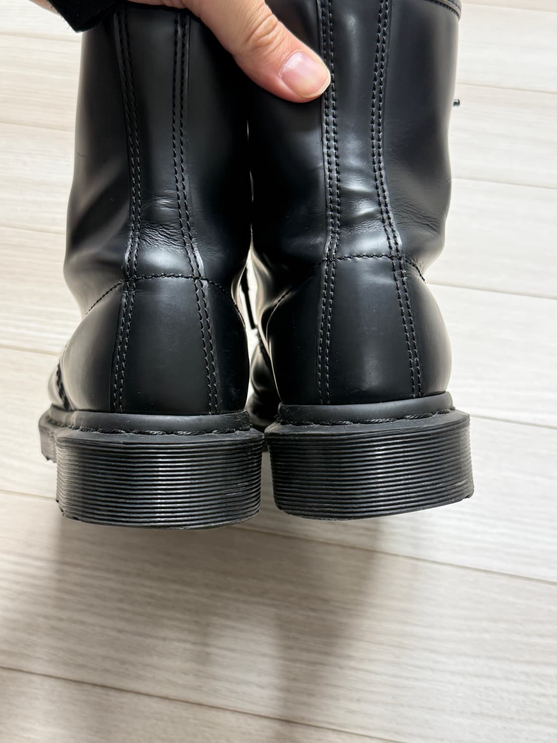 닥터마틴1460 모노 부츠 240 상품이미지5