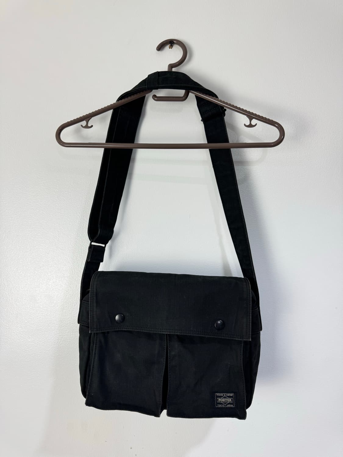 요시다 포터 블랙 스모키 크로스 상품이미지1