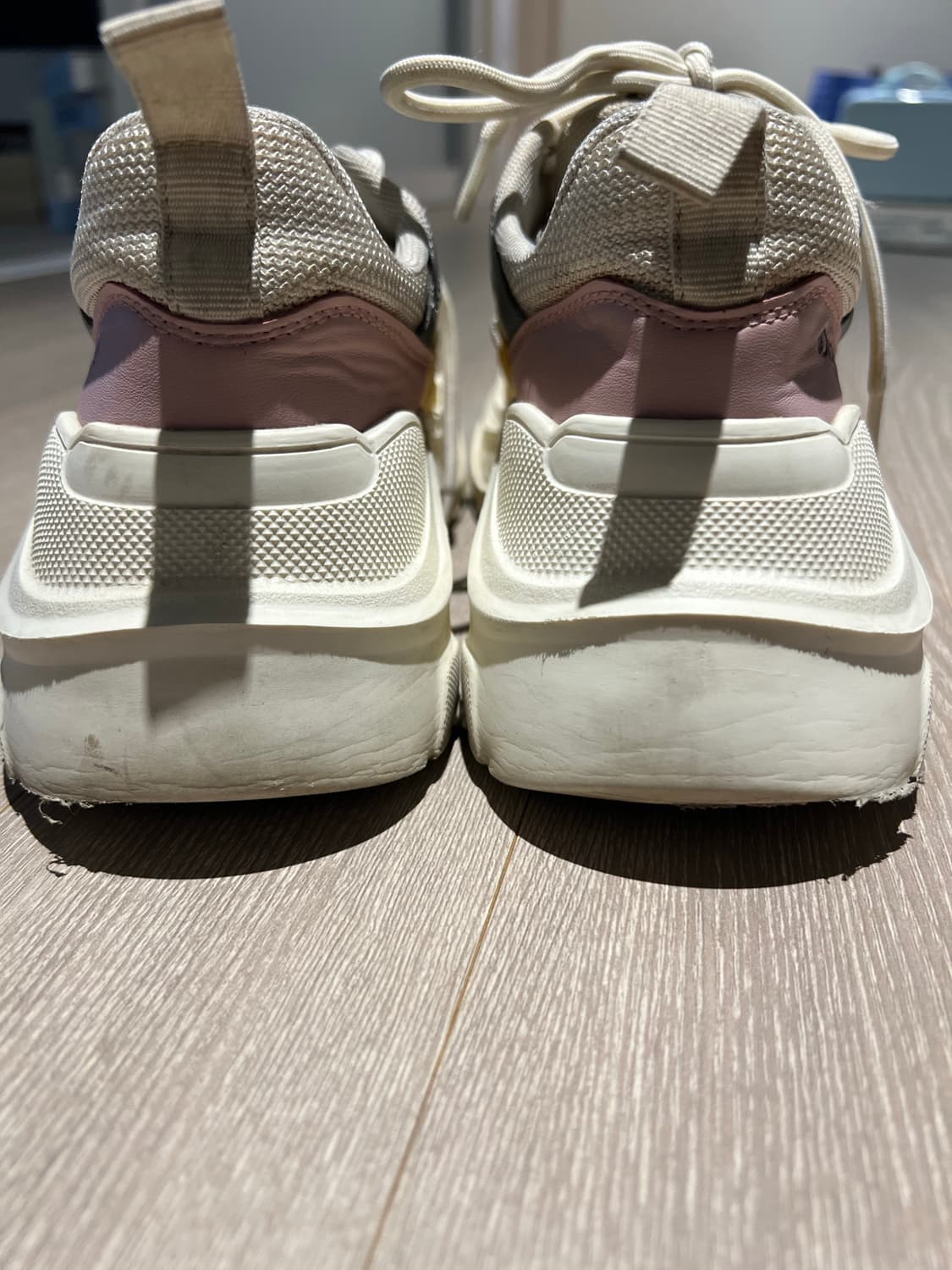 245)디스커버리 여성 트레킹화 상품이미지3