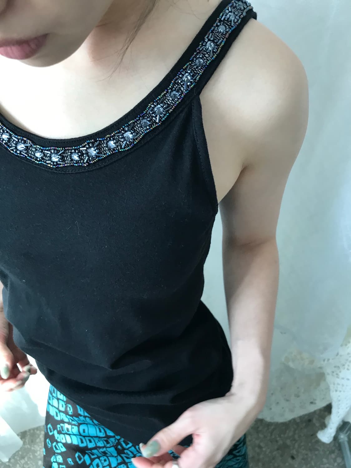 Jeanasis 비즈 슬리브리스 탑 상품이미지4