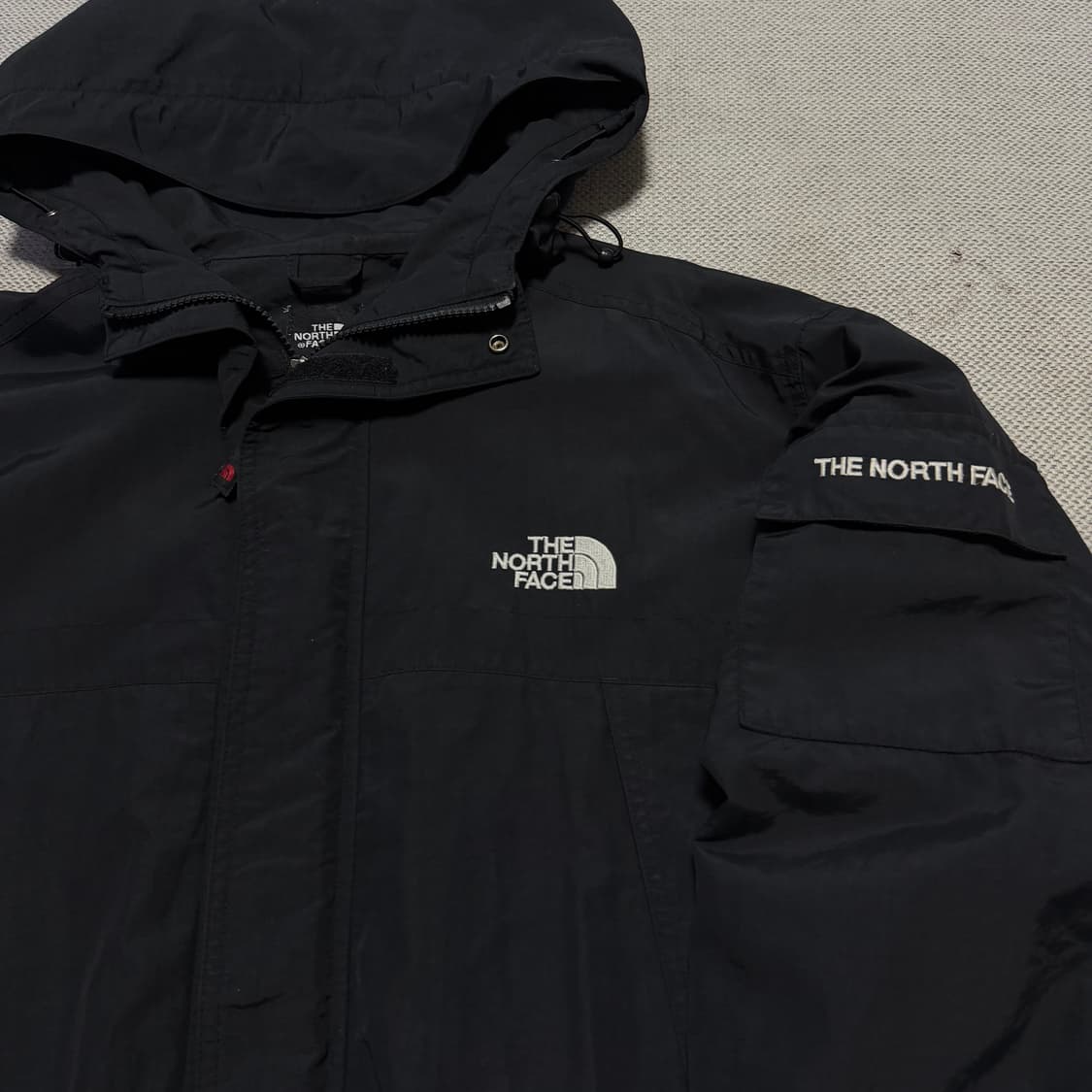 노스페이스 사이드포켓 나일론 바람막이 상품이미지2