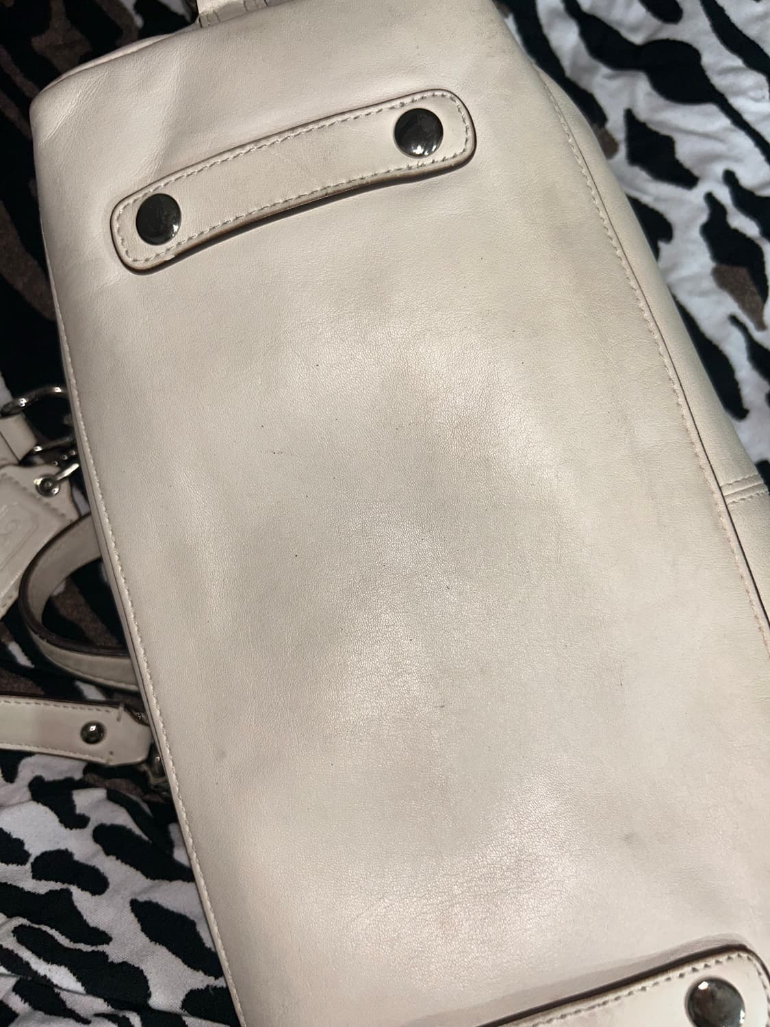 코치 빈티지 크림 체인 가죽백 가방 상품이미지6