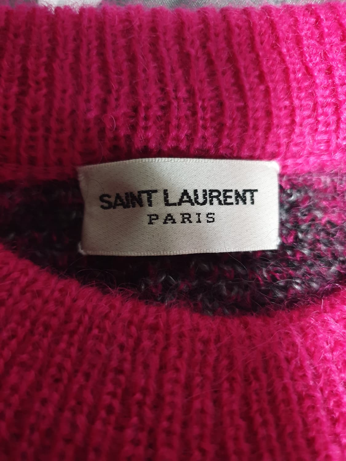 생로랑 파리 다이아패턴 니트 스웨터 핫핑크 (U사이즈) 상품이미지3