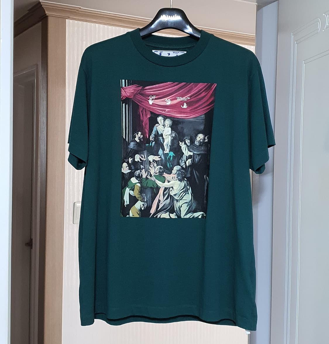 오프화이트 카라바조 오버핏 티셔츠  상품이미지1