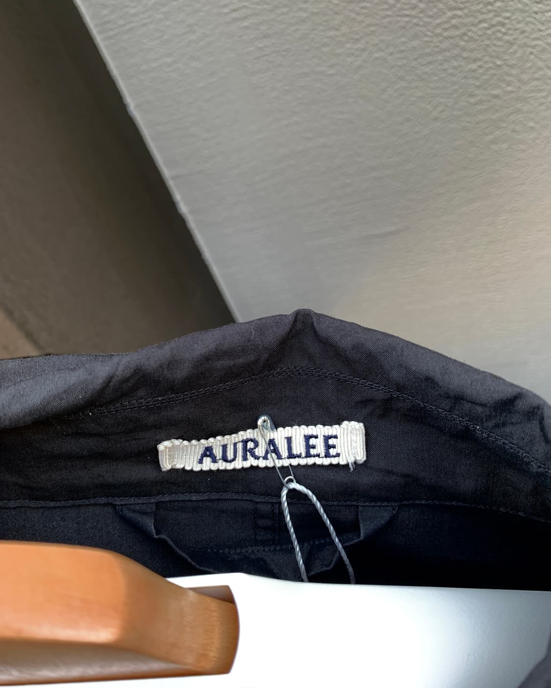 오라리 x 빔즈 라이트 웨이트 코트 상품이미지4