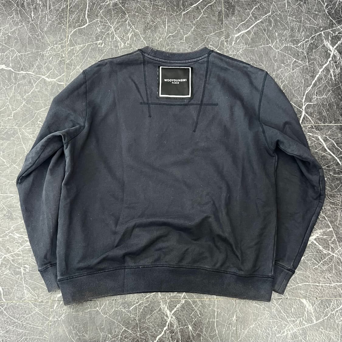 우영미 21ss 스퀘어 라벨 맨투맨 상품이미지4