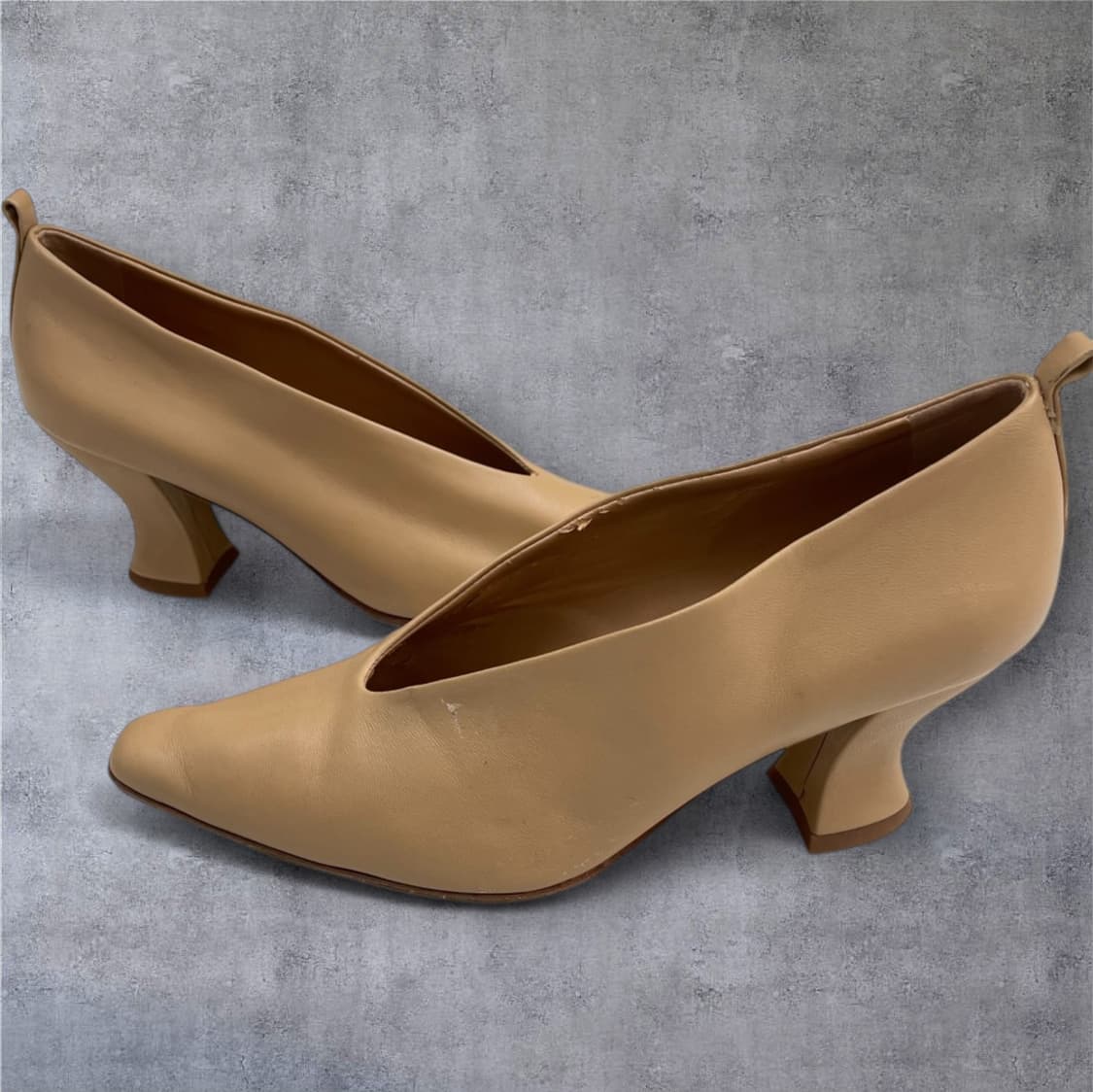 보테가 베네타 Bottega Veneta 베이지 아몬드 펌프스 힐 39 상품이미지3