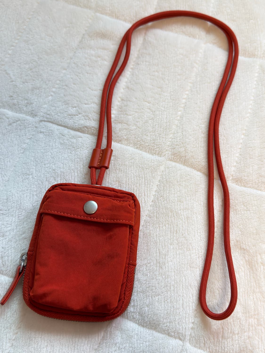 cos 코스 미니 크로스바디 파우치 나일론 레드 상품이미지2