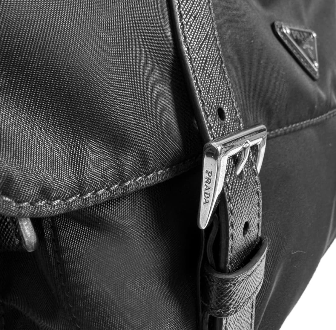 [M] 프라다 리나일론 삼각로고 투버클 메신저백 크로스백 블랙 미디움 상품이미지7