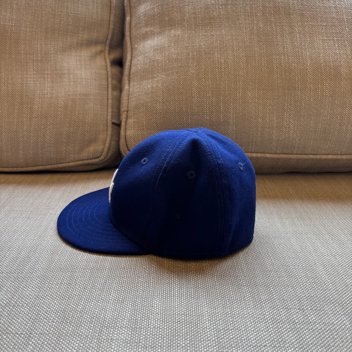 뉴에라(New Era)의 59FIFTY 라인 블루 볼캡 아동용 상품이미지3