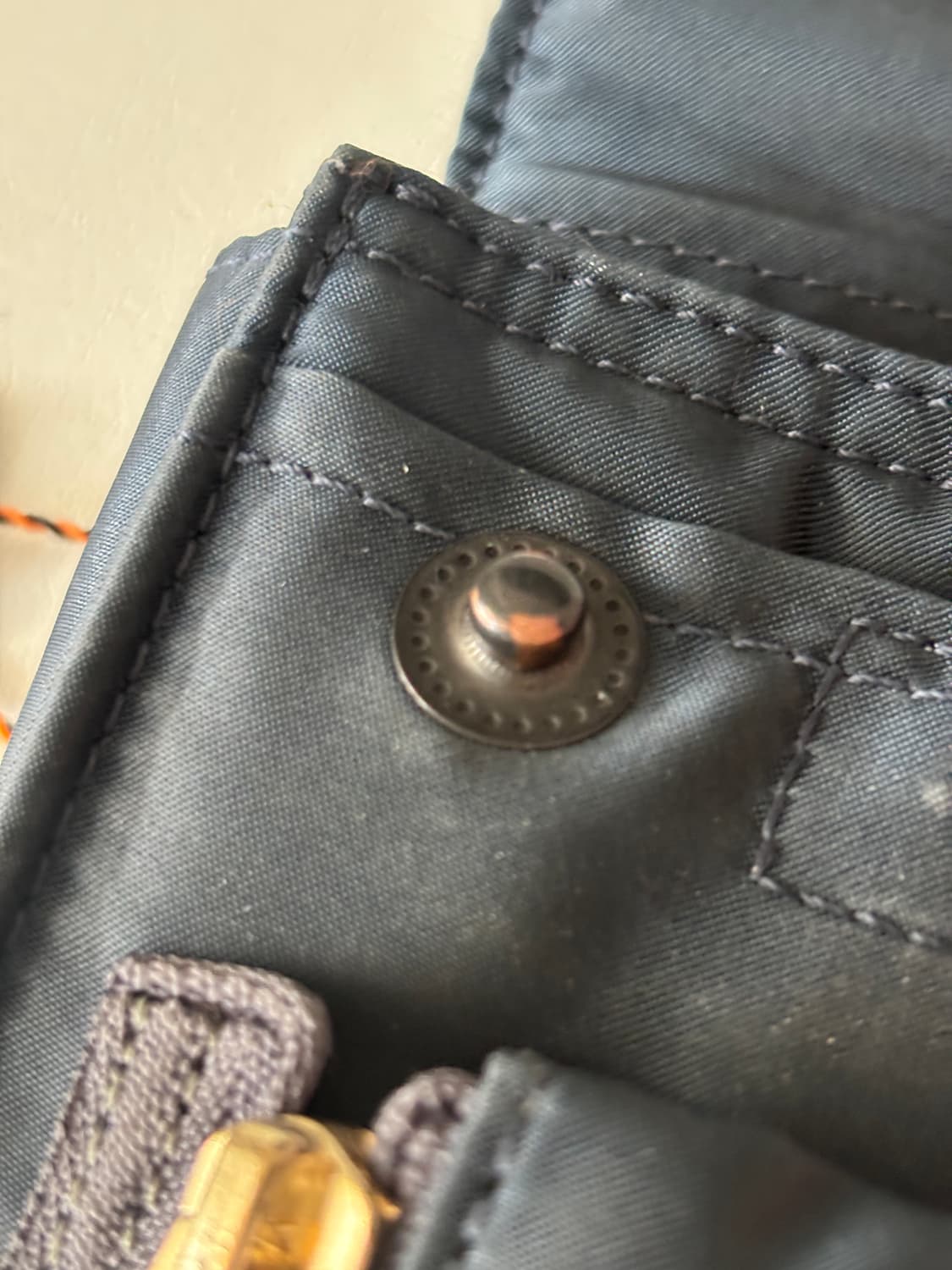 요시다포터 탱커 네비게이터 크로스백 상품이미지3