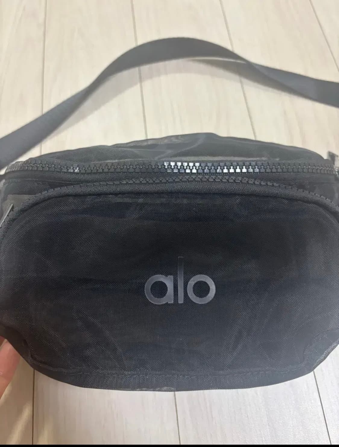 alo알로정품 시스루 벨트백 끈길이조절 가능(크로스가능) 상품이미지1